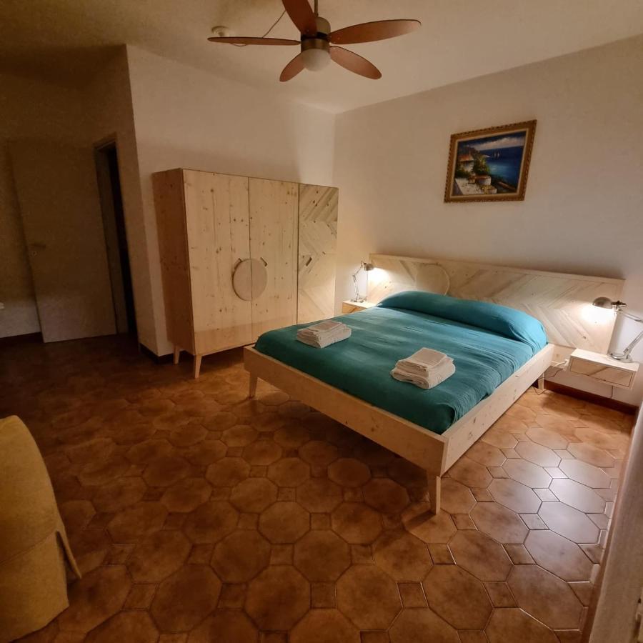 Sa Stiddiosa Guesthouse Gadoni Bagian luar foto